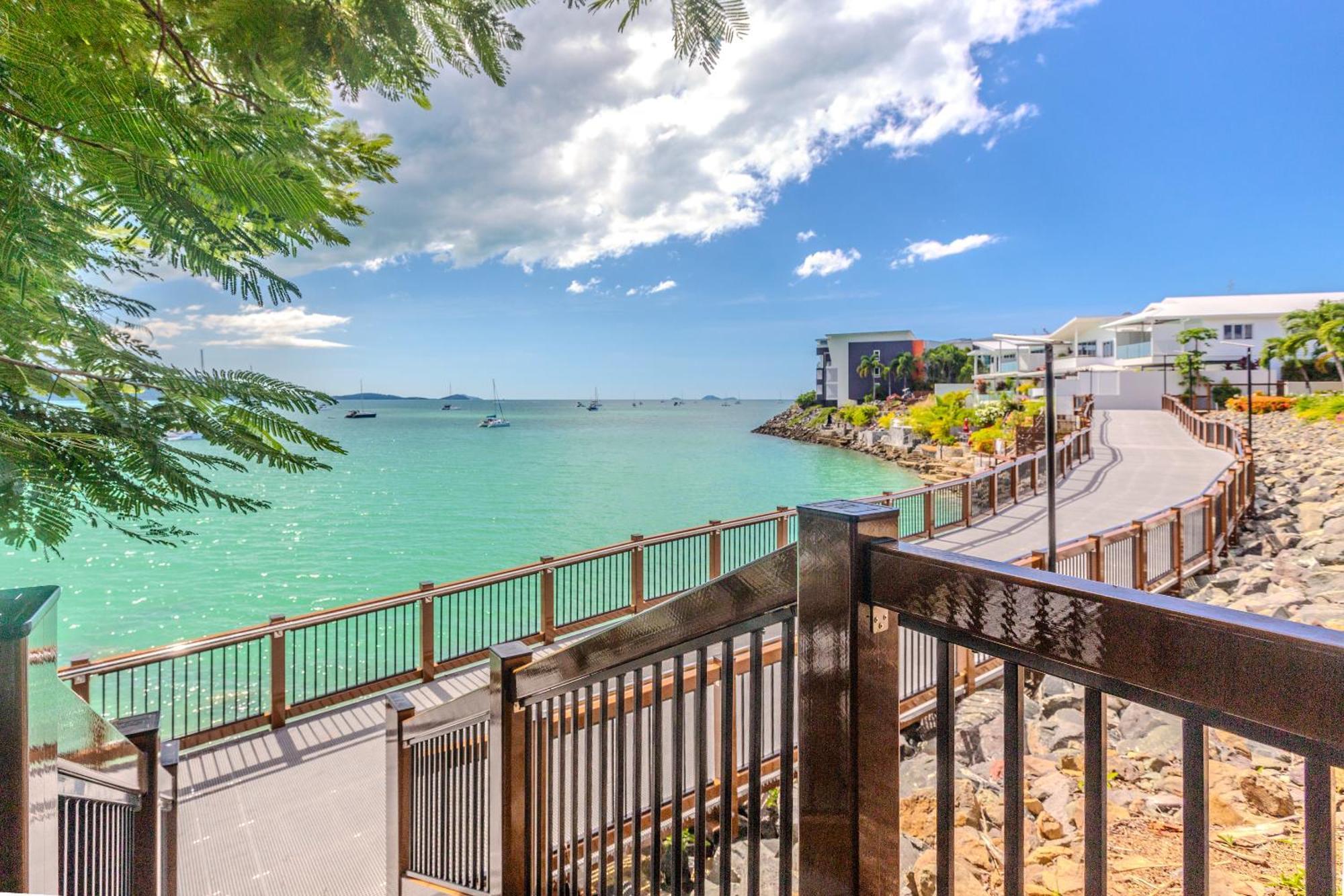 Апарт отель Mirage Whitsundays Эйрли-Бич Экстерьер фото